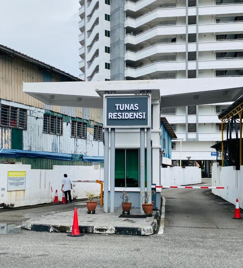 Spice Tunas 3B2B House Bayan Lepas Eksteriør billede